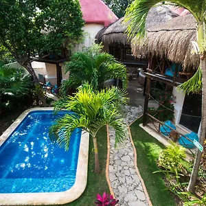 Uolis Nah 3*, Tulum Mexico
